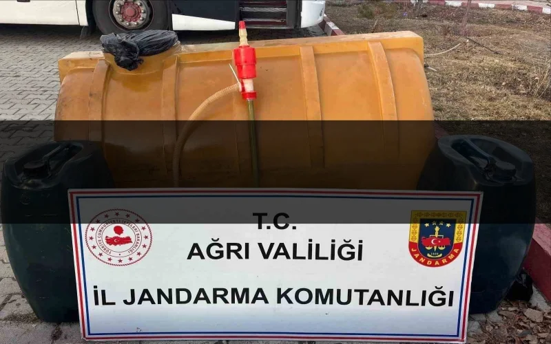 Ağrı’da yolcu otobüsünde 245 litre kaçak akaryakıt ele geçirildi